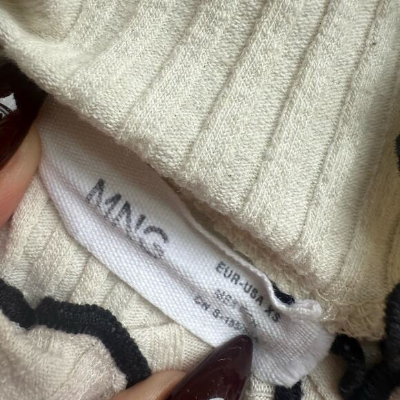 Mango MNG Ribbed Long Sleeve T-Shirt Cream Black Lettuce Edge Trim Mock Neck XS - Picture 10 of 13